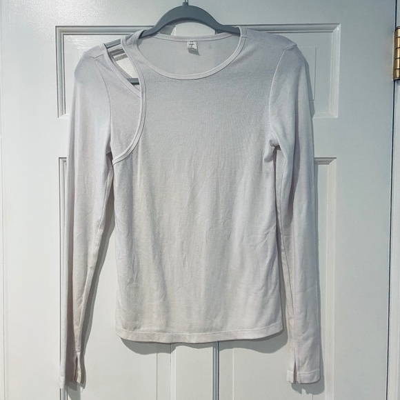 Old Navy UltraLite Go-Dry Ribbed Asymmetric Cutout Tee – White – Size Small - Picture 1 of 10